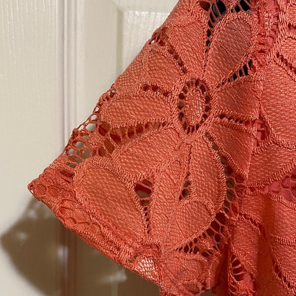 Tiana B. Coral Lace Dress Medium - Picture 4 of 7
